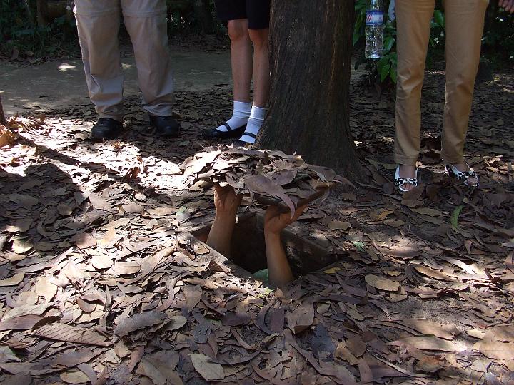 Cu Chi Tunnel (5)